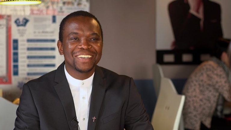 Misionář z Konga: Chtěl jsem být lékařem nebo vojákem, kněží je ale zapotřebí víc.